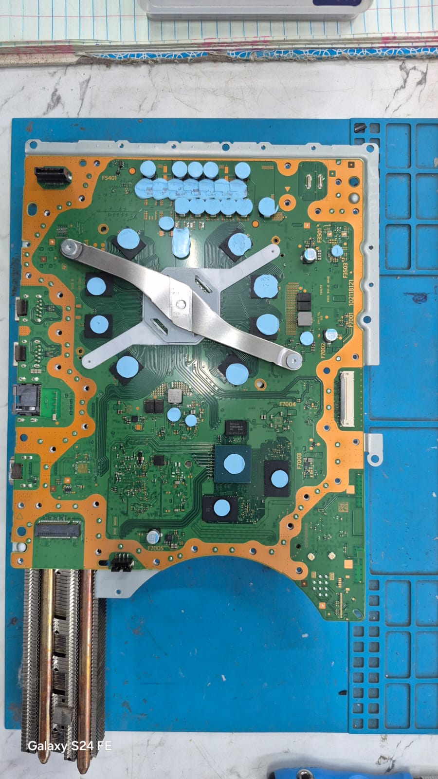 PS5 Turns On but No Display? Here’s How We Repaired It Without Losing the Games